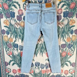 Monkey Ride Light Wash Jeans Original Vintage Size 7/28 Cotton Blend Stretch